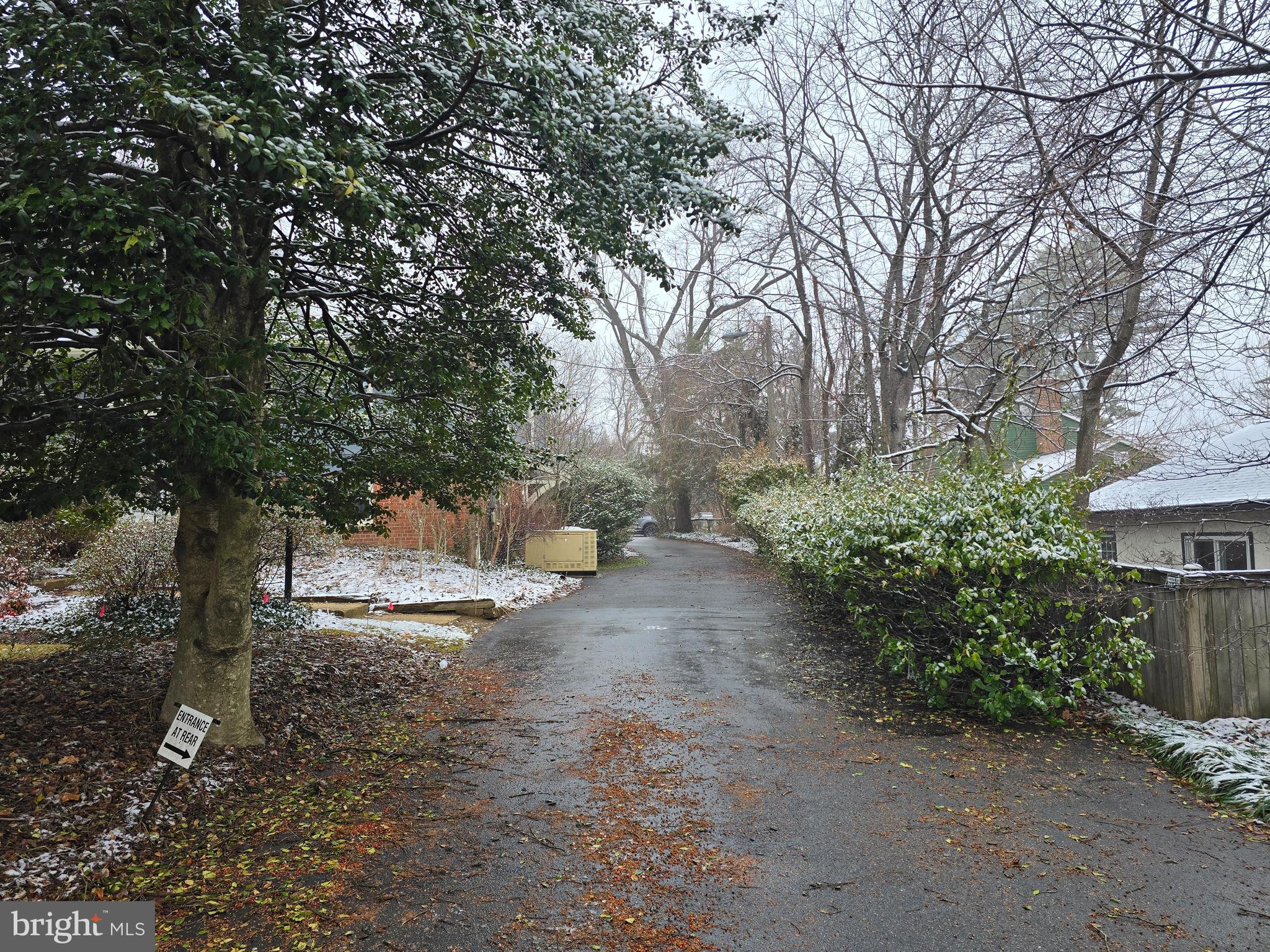 1608 Chain Bridge Road McLean, VA 22101 - Photo 2 of 5