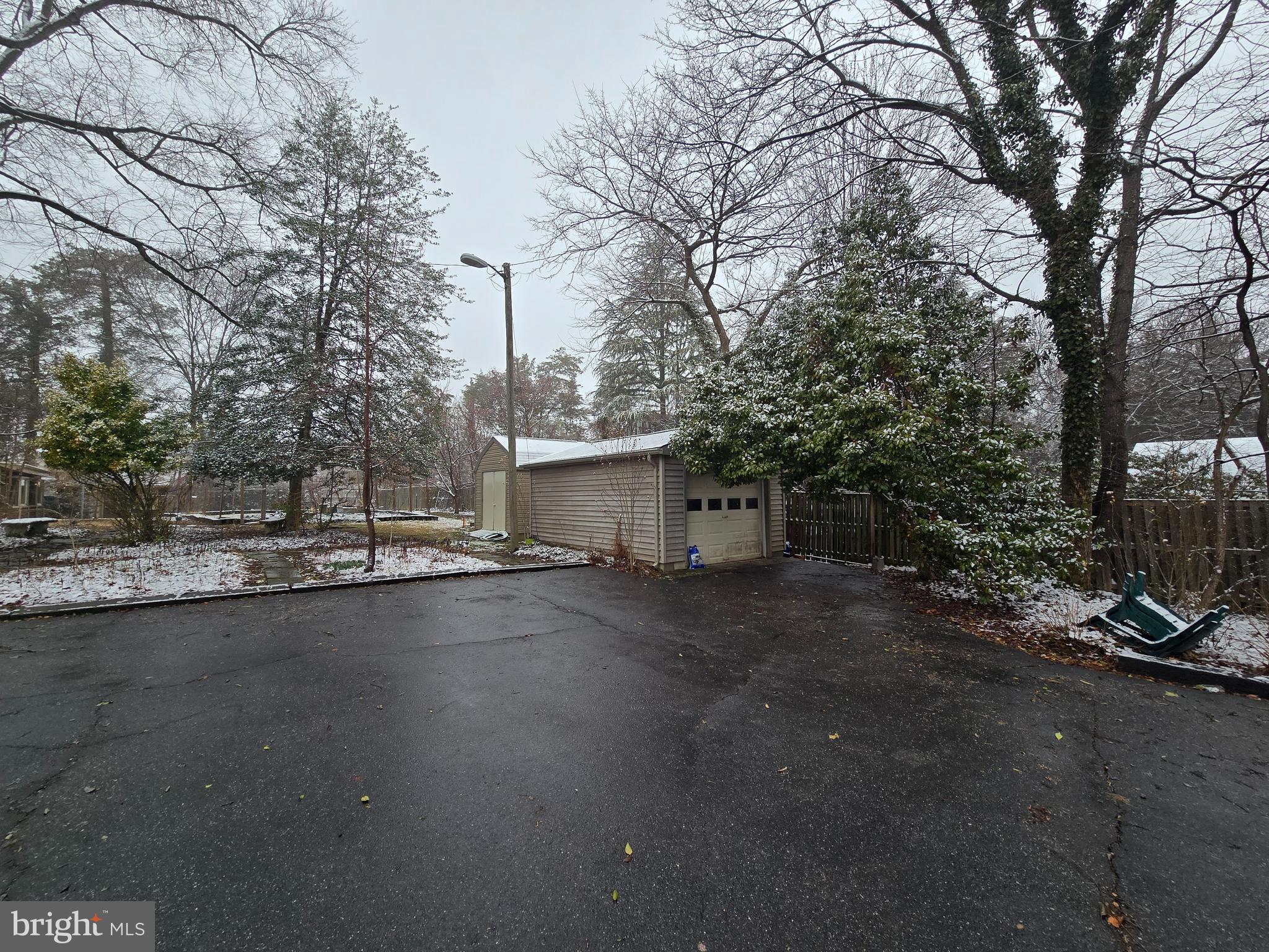 1608 Chain Bridge Road McLean, VA 22101 - Photo 3 of 5