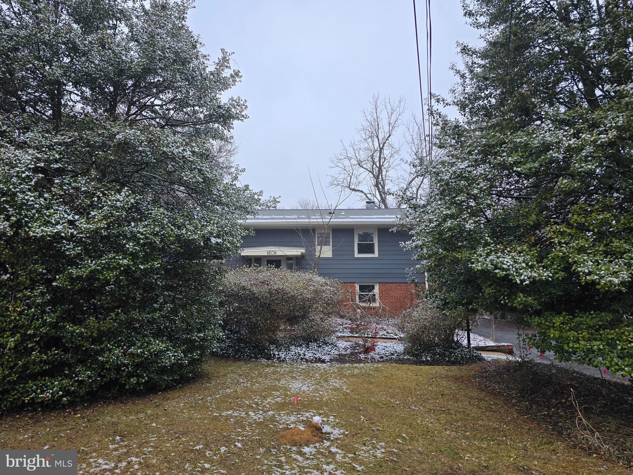 1608 Chain Bridge Road McLean, VA 22101 - Photo 4 of 5