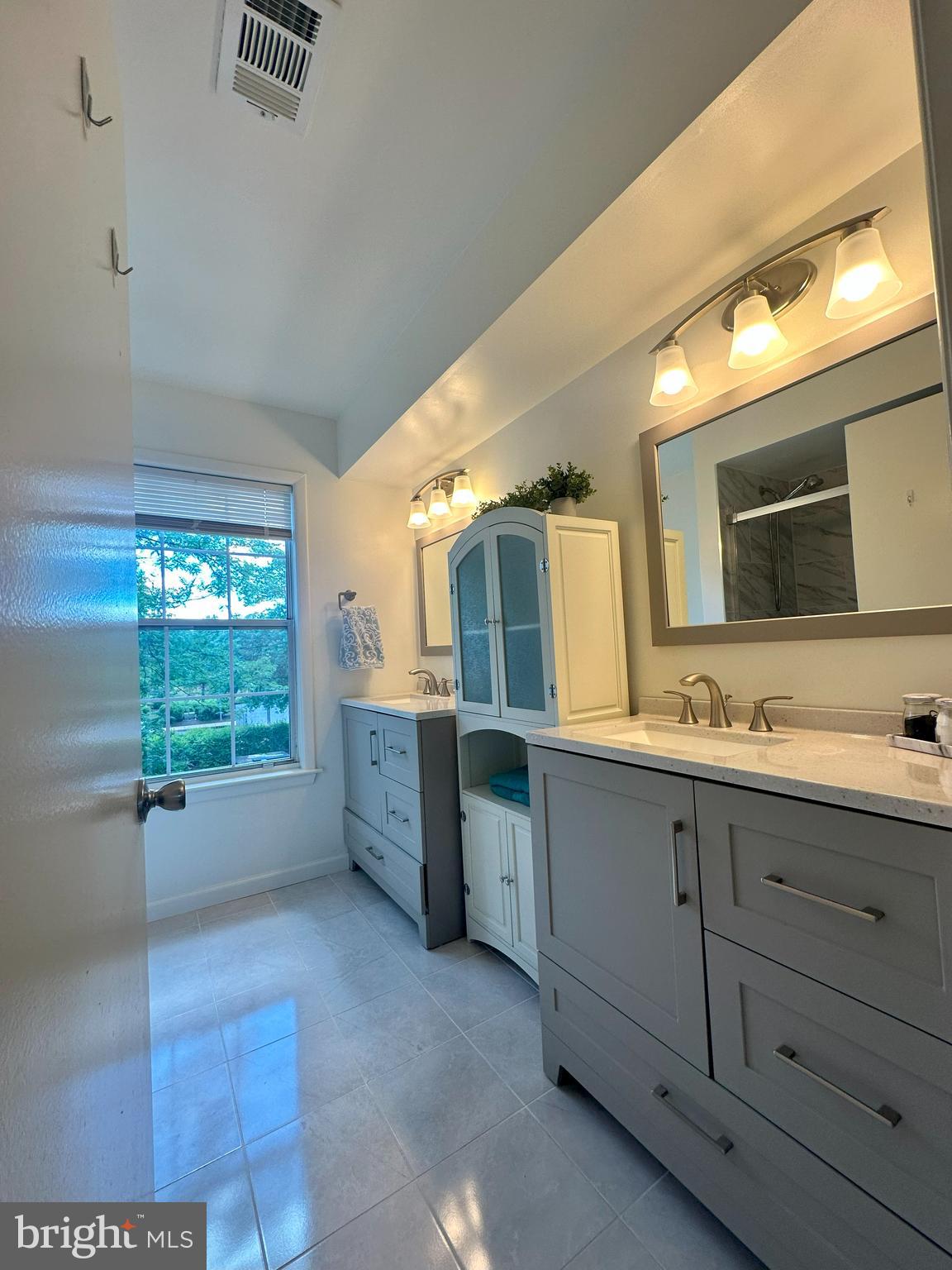 301 Trinity Court, Unit 5 Princeton, NJ 08540 - Photo 11 of 16