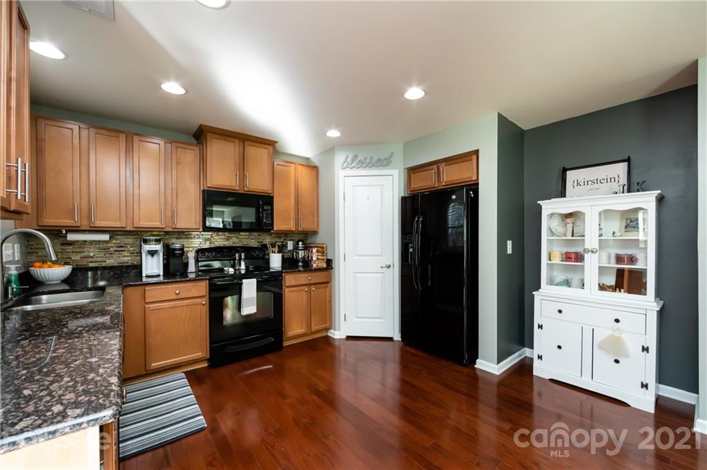 7690 West Berkeley Road Denver, NC 28037 - Photo 16 of 48
