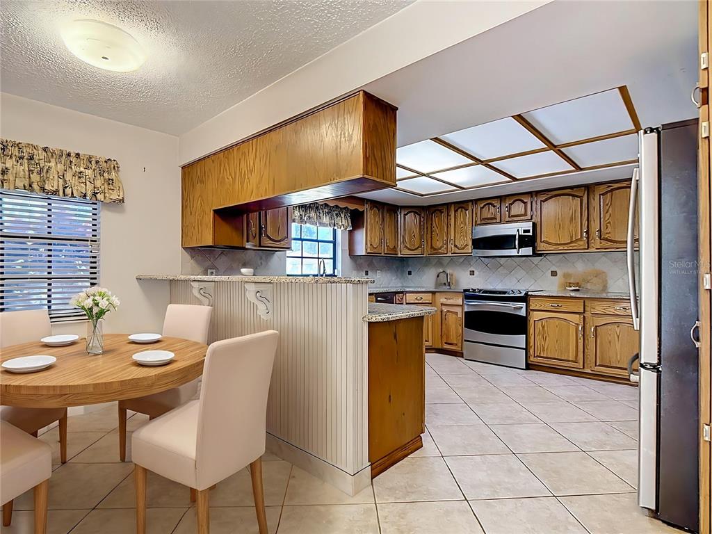 2780 East Sam Allen Road Plant City, FL 33565 - Photo 13 of 47