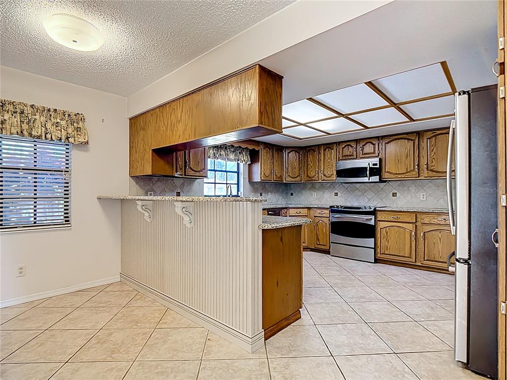 2780 East Sam Allen Road Plant City, FL 33565 - Photo 14 of 47