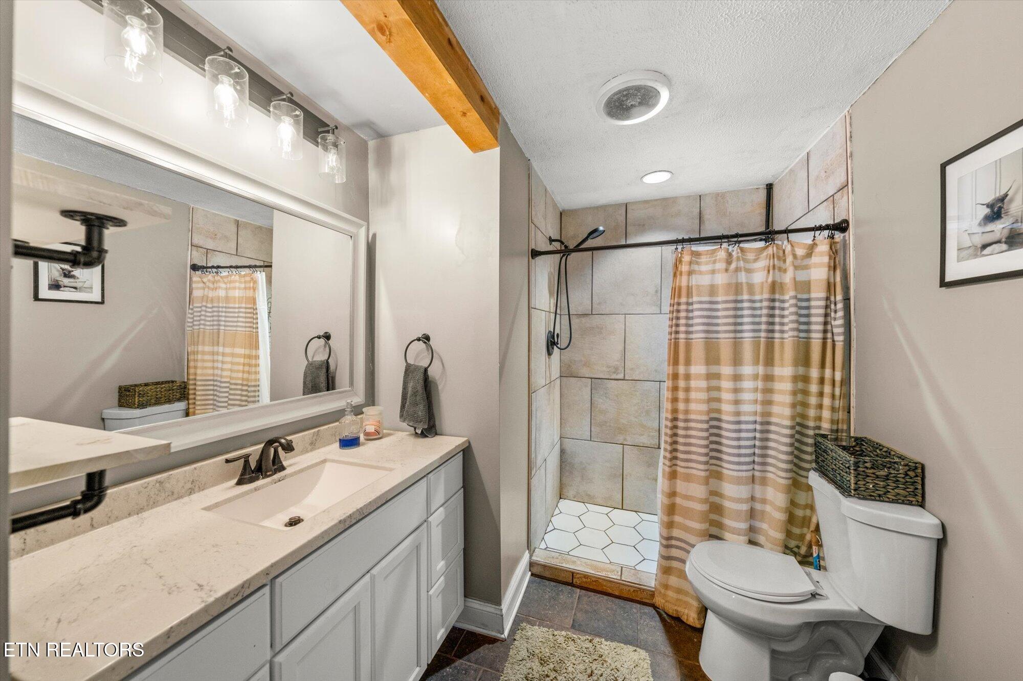 6439 Henegar Road Corryton, TN 37721 - Photo 11 of 25 11-6439-Henegar-Rd-Corryton-TN-11