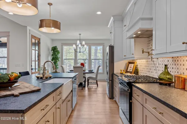 $965,000 | 2841 Murdocksville Road, West End, NC 27376