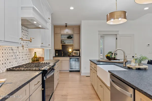 $965,000 | 2841 Murdocksville Road, West End, NC 27376