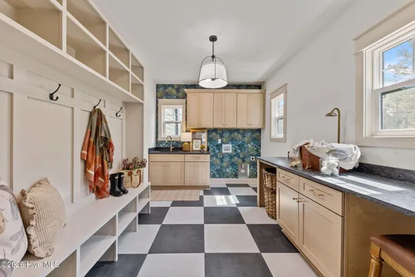 $965,000 | 2841 Murdocksville Road, West End, NC 27376