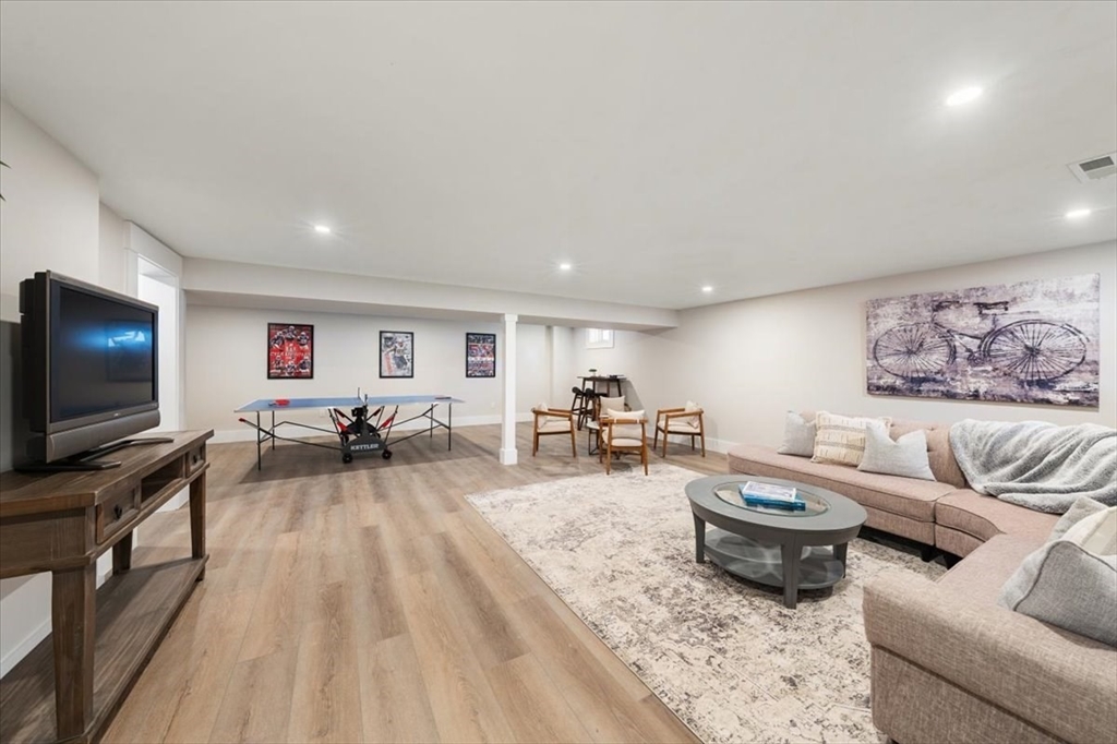 16 Arlington Road Natick, MA 01760 - Photo 27 of 40