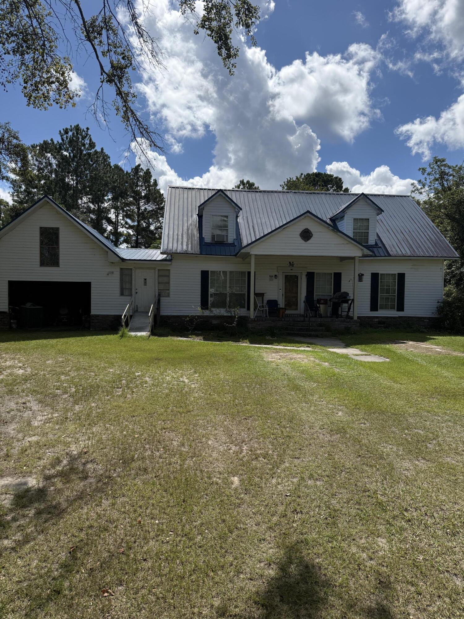 702 Sidneys Road Walterboro, SC 29488 - Photo 1 of 3 702 Sidneys Rd. #2