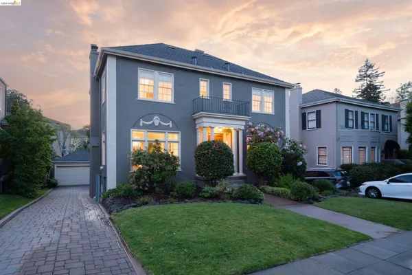 $2,395,000 | 835 Grosvenor Place, Oakland, CA 94610
