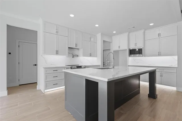 $424,800 | 1149 Grison Circle, Corsicana, TX 75109