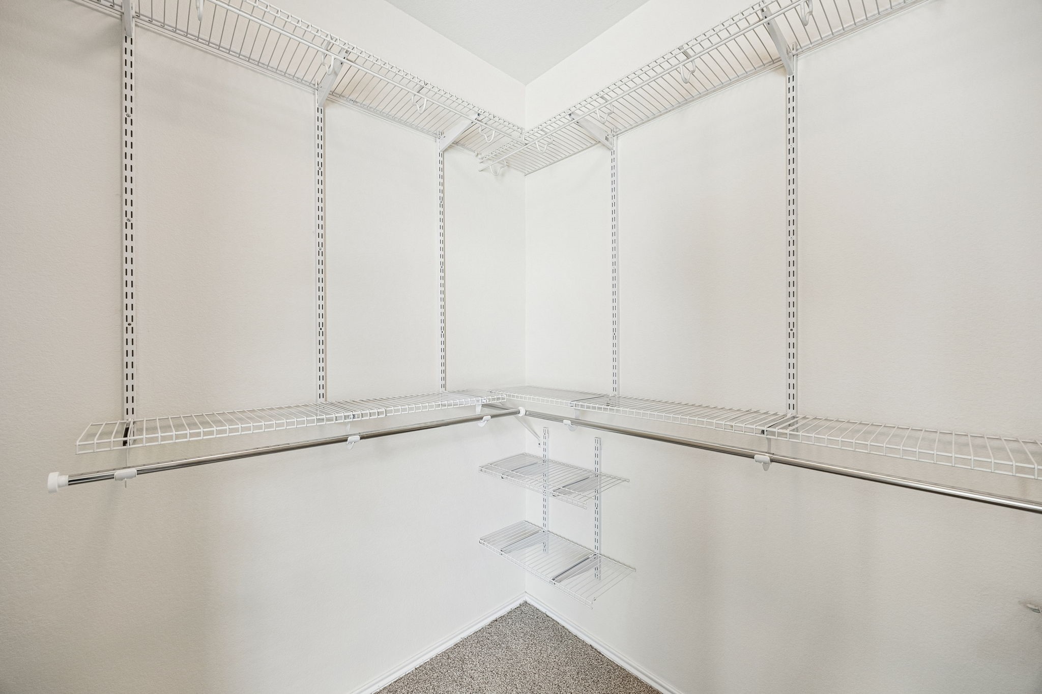 1910 Wagon Boss Road Houston, TX 77049 - Photo 8 of 22