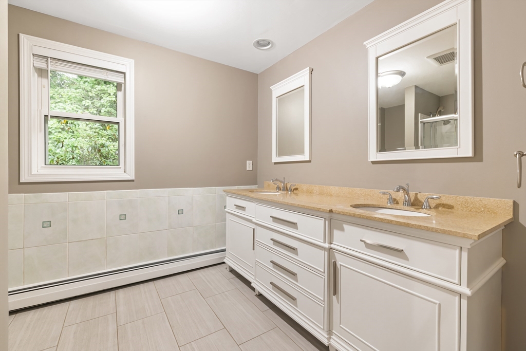 22 Bracebridge Road Newton, MA 02459 - Photo 21 of 39