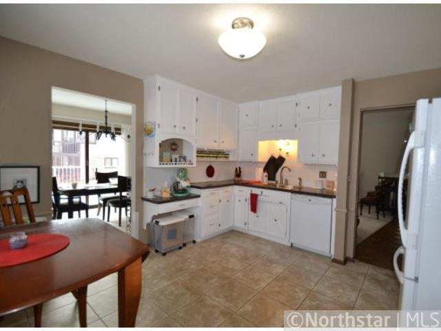 10111 Colorado Road Bloomington, MN 55438 - Photo 7 of 18