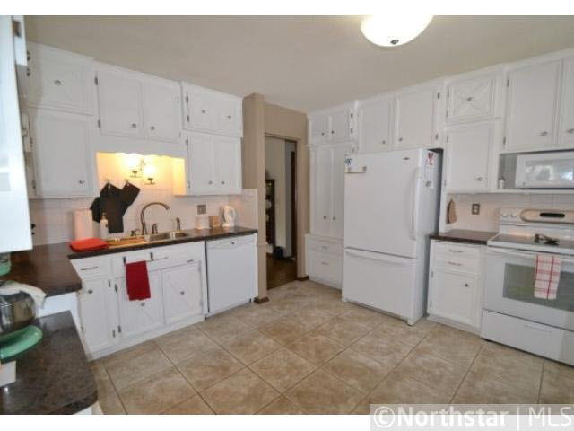 10111 Colorado Road Bloomington, MN 55438 - Photo 8 of 18
