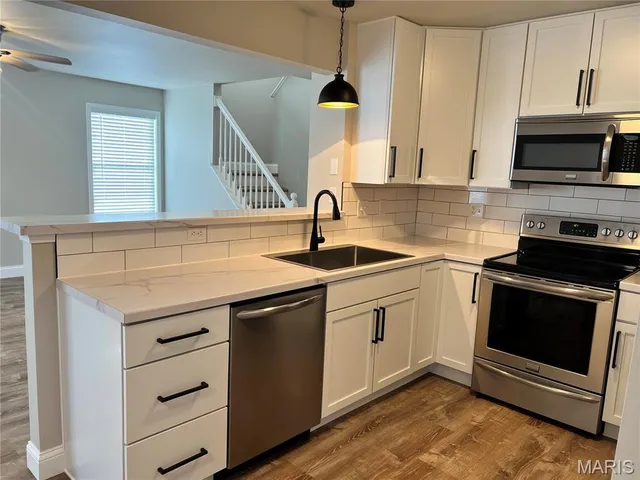 $2,300 | 239 Tyndale Drive, O'Fallon, MO 63366