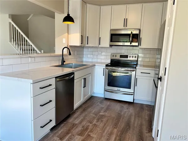 $2,200 | 239 Tyndale Drive, O'Fallon, MO 63366