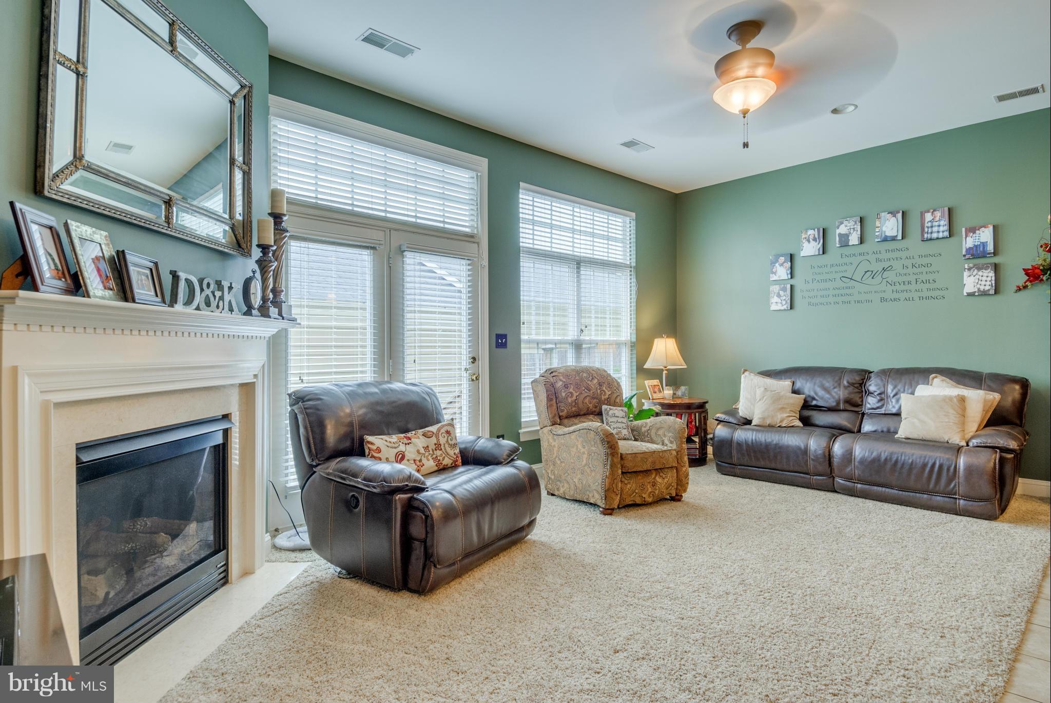 9164 Ribbon Falls Loop Bristow, VA 20136 - Photo 11 of 30 Family Room