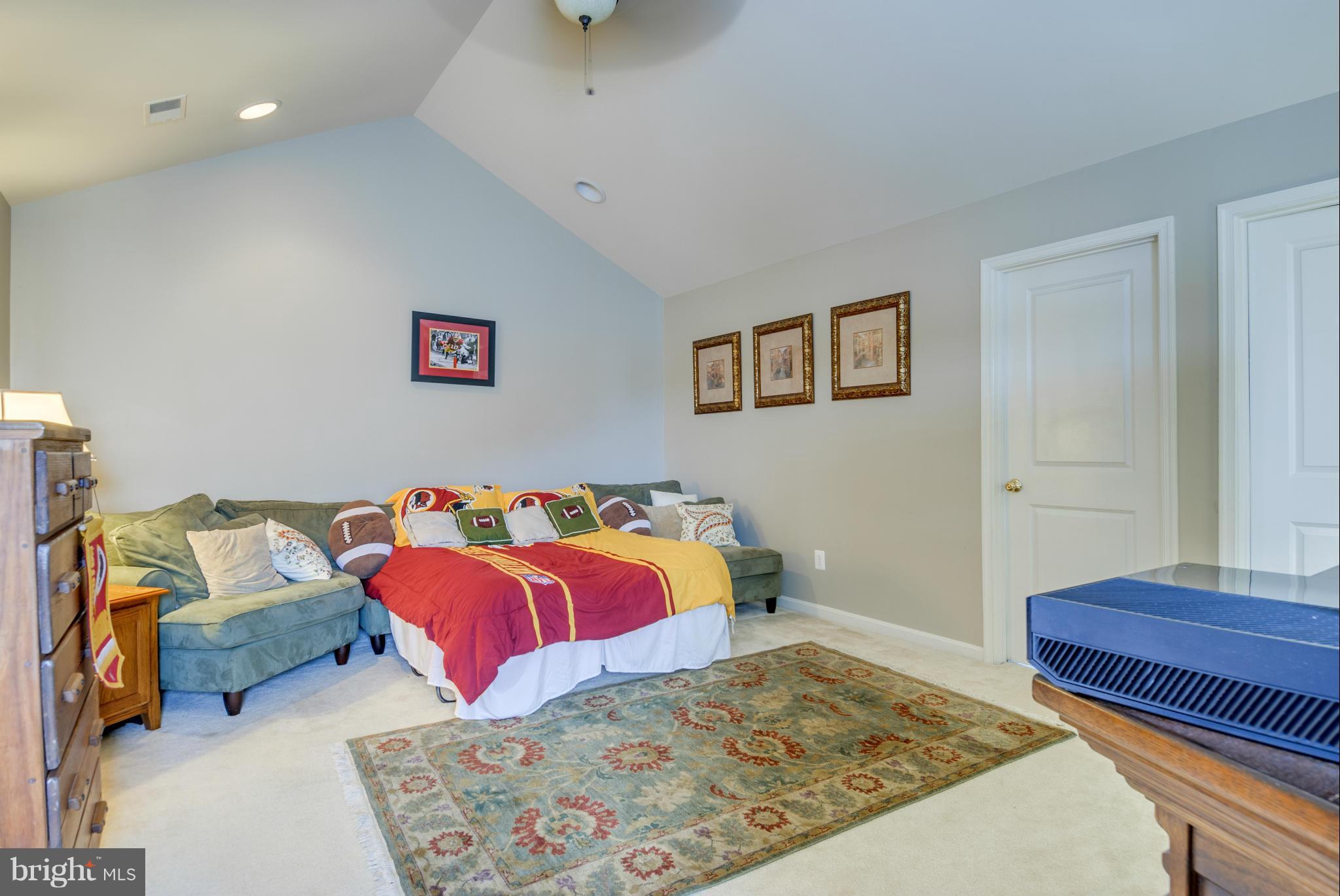 9164 Ribbon Falls Loop Bristow, VA 20136 - Photo 19 of 30 Upper Level Loft