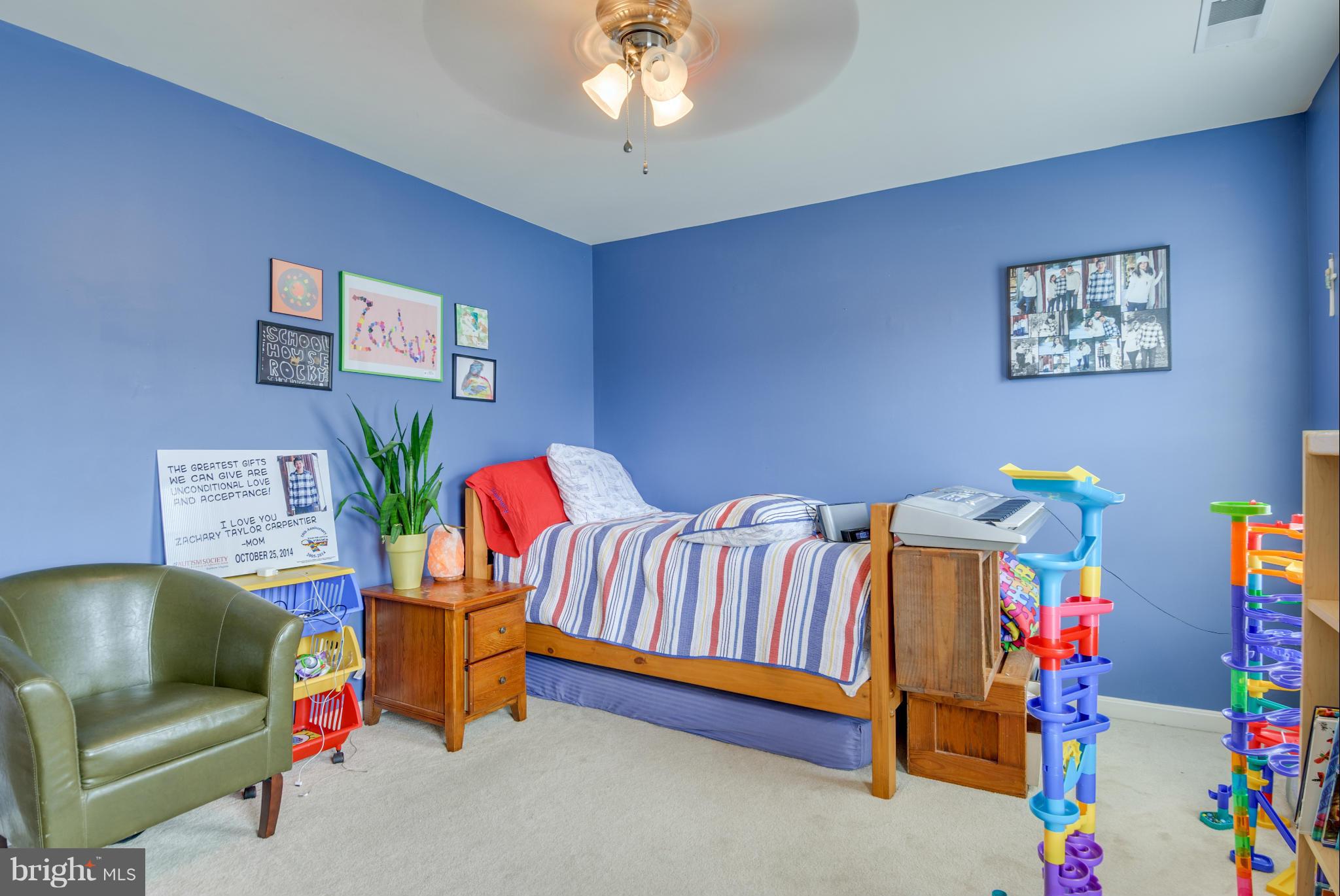 9164 Ribbon Falls Loop Bristow, VA 20136 - Photo 25 of 30 Upper Level Bedroom