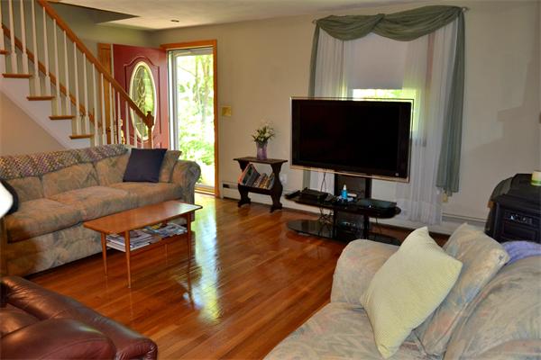 29 Bradford Road Hanover, MA 02339 - Photo 8 of 25 Gallery Image 8