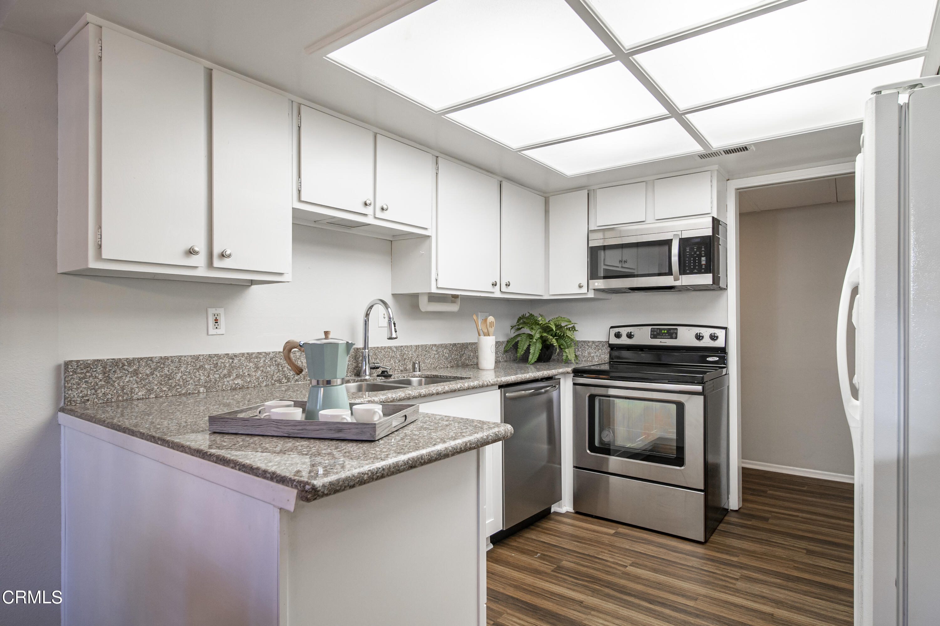 535 West Duarte Road, Unit 7 Arcadia, CA 91007 - Photo 8 of 22 DSC04134