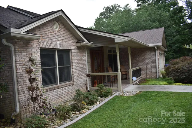 $795,000 | 5 Kari Circle, Candler, NC 28715