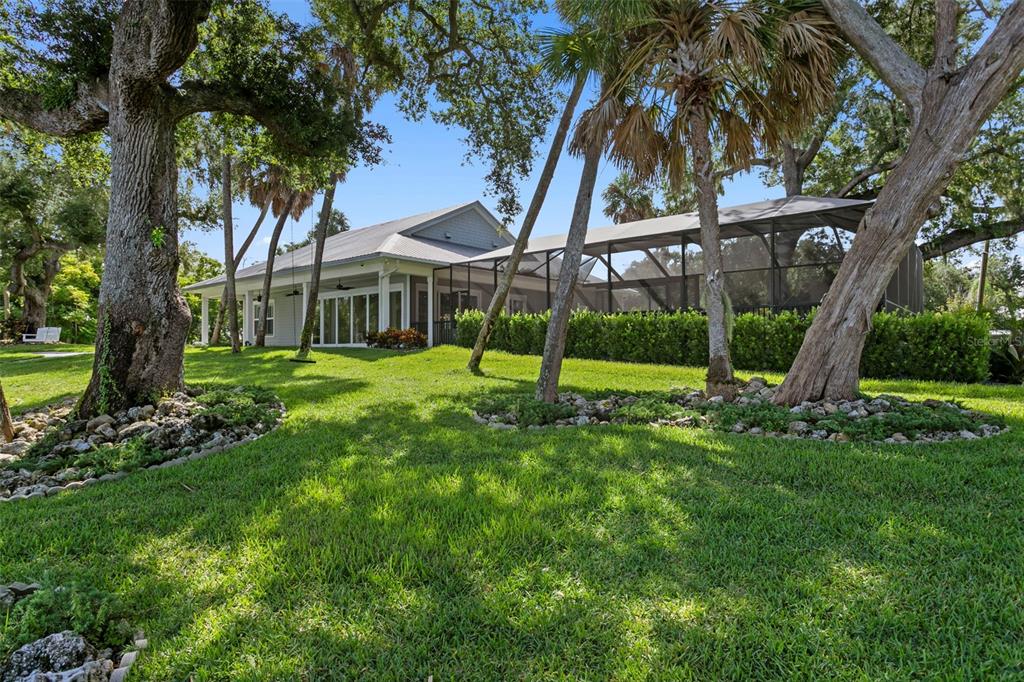 2805 Gulf City Road Ruskin, FL 33570 - Photo 6 of 39 Gallery Image 6