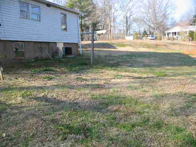 235 Friendship Road Seneca, SC 29678 - Photo 4 of 4 Gallery Image 4