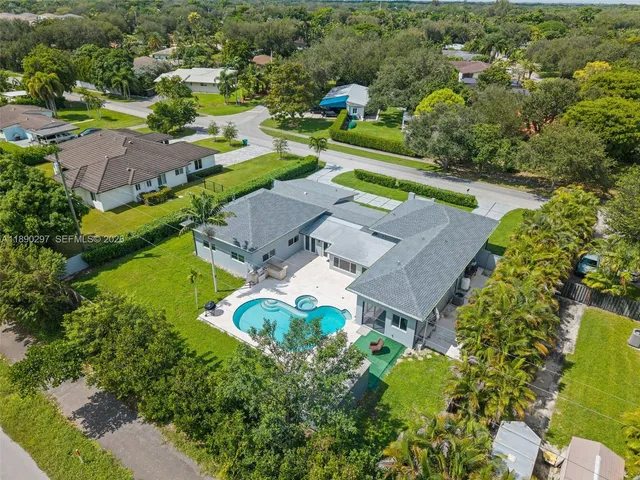 $1,900,000 | 11811 Southwest 82nd Road, Miami, FL 33156