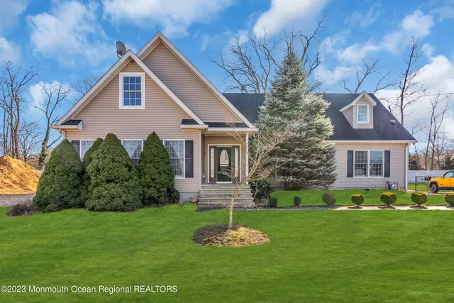 $5,390 | 374.5 Park Avenue, Oakhurst, NJ 07755