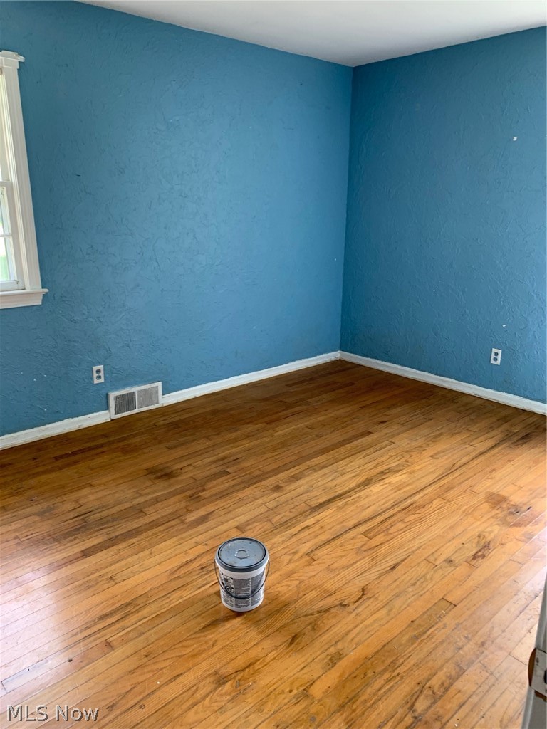 5991 Wilson Mills Road Cleveland, OH 44143 - Photo 11 of 21