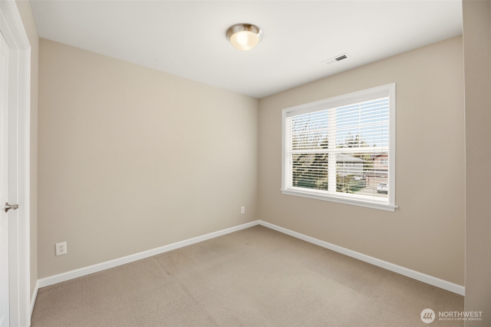 3501 156th Place Southeast Bothell, WA 98012 - Photo 26 of 36 an empty room with a window
