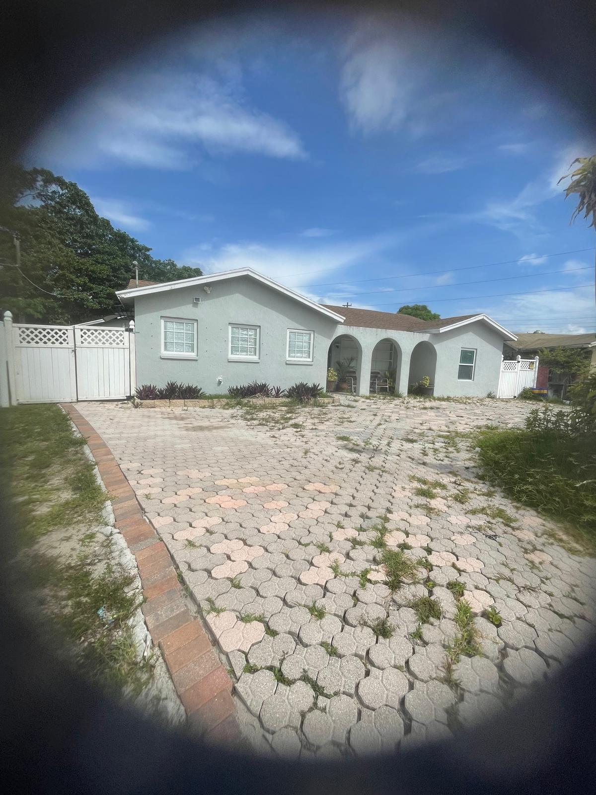 22035 Southwest 58th Avenue Boca Raton, FL 33428 - Photo 3 of 6 PHOTO-2026-06-10-10-41-12