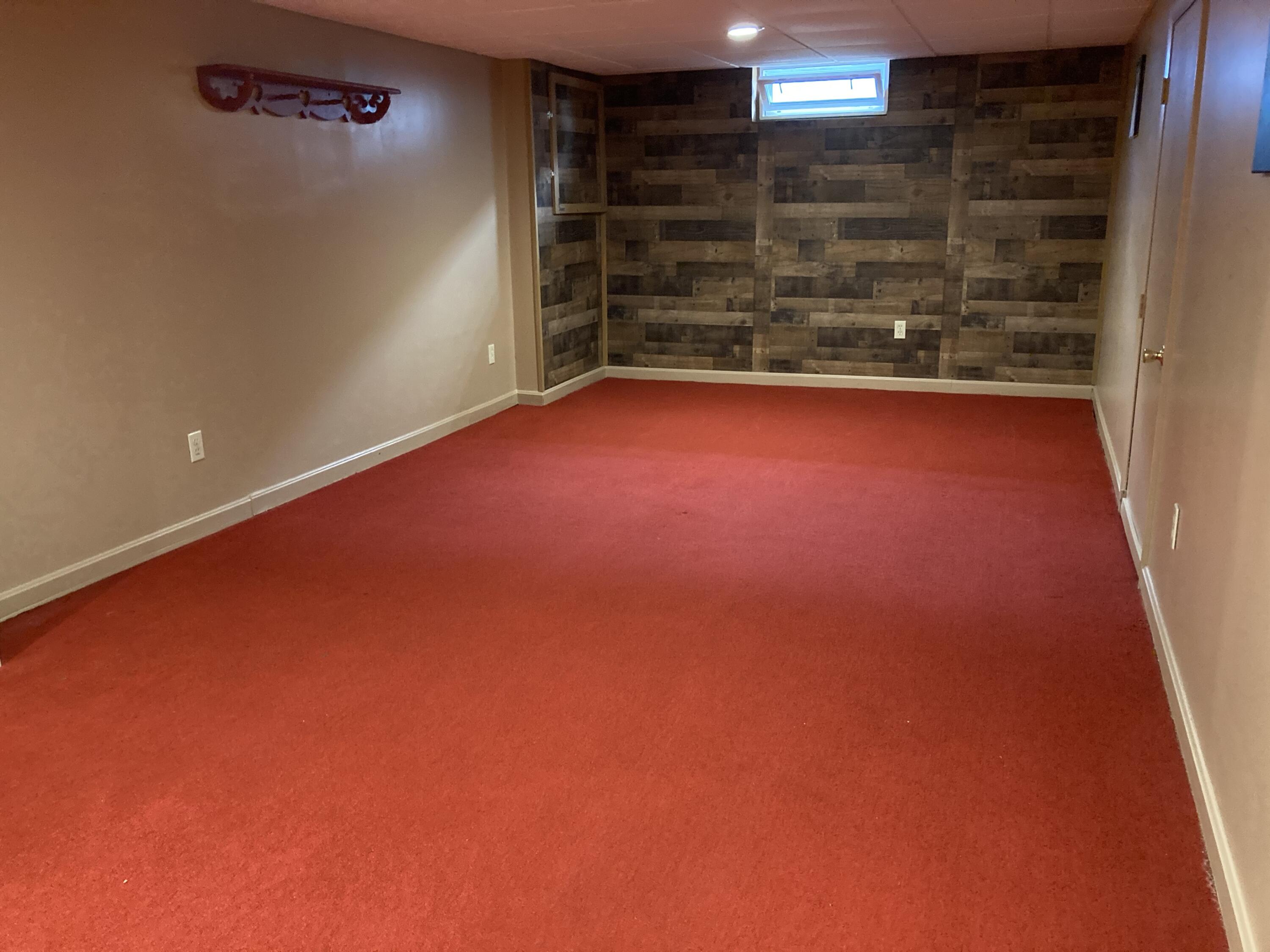 12 Leo Street Winslow, ME 04901 - Photo 17 of 24 Family Rm