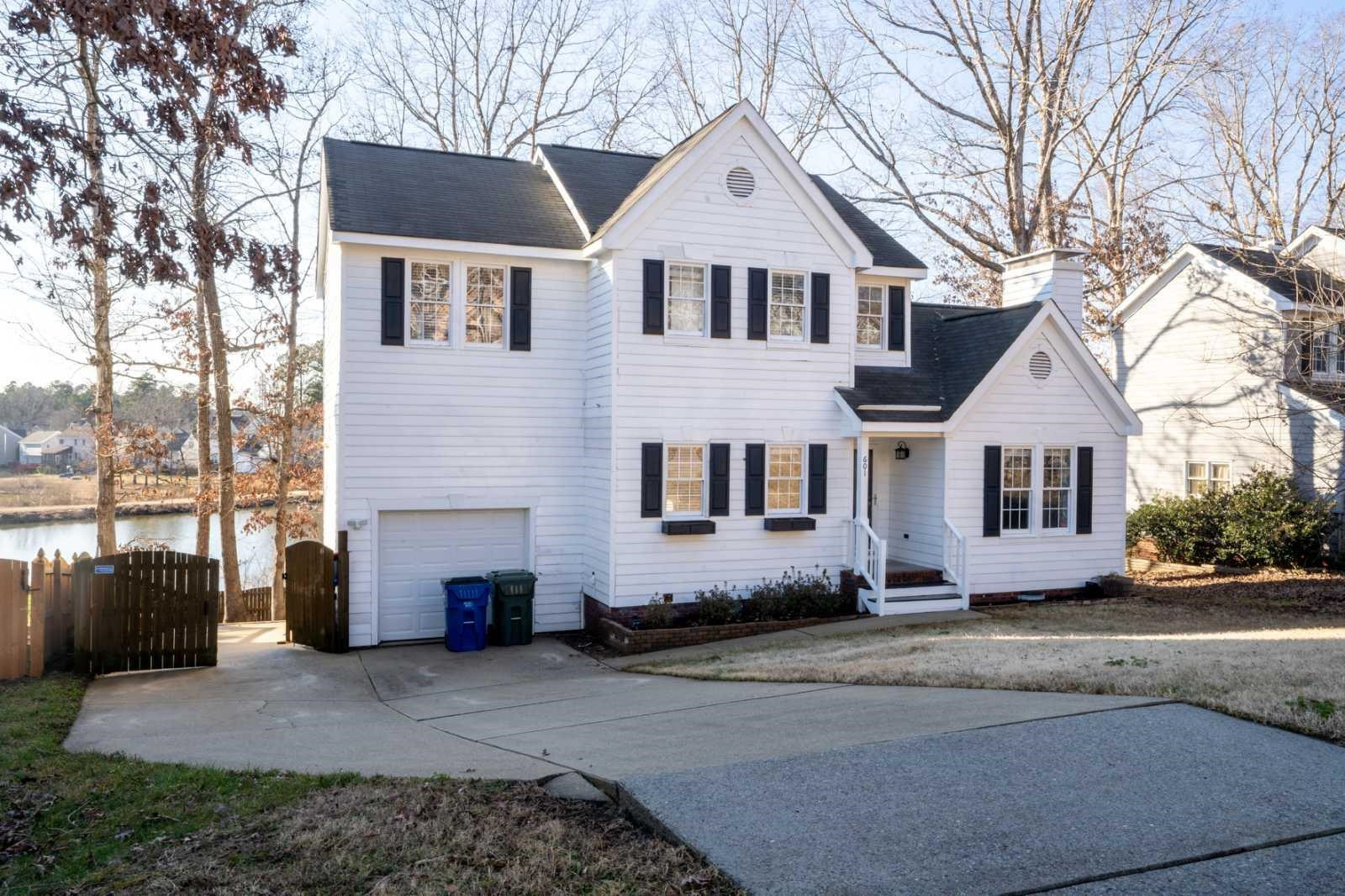601 Thistlegate Trail Raleigh, NC 27610 - Photo 2 of 38 Photo 2