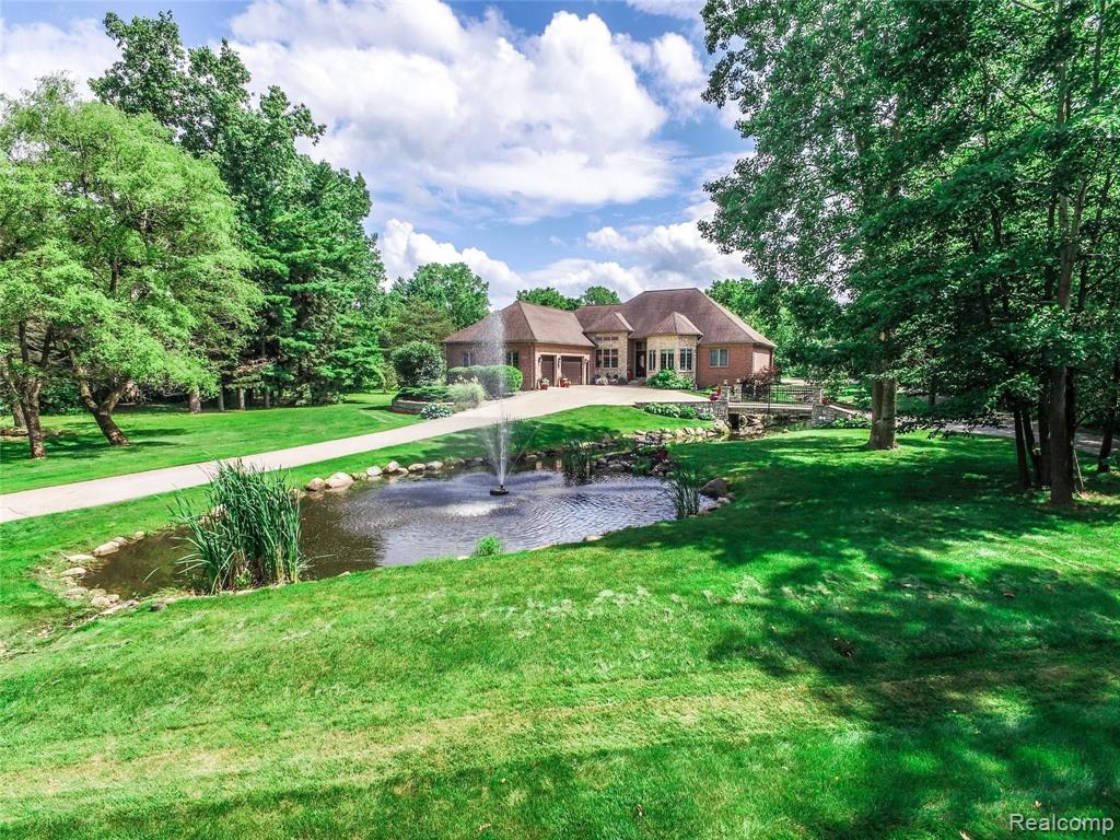 5255 Lahring Road Linden, MI 48451 - Photo 1 of 51
