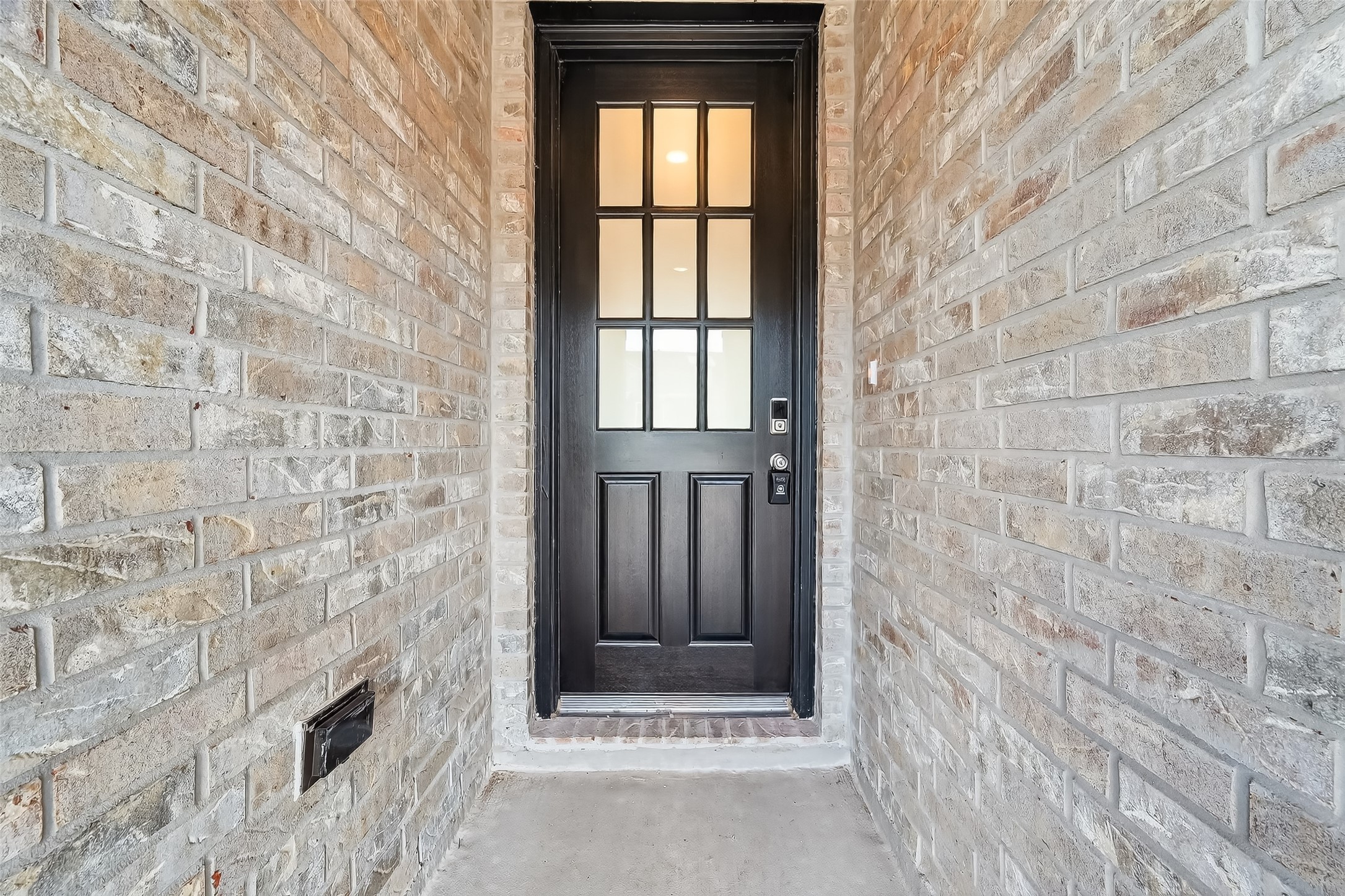 3222 Kindred Way Richmond, TX 77406 - Photo 5 of 50 a view of wooden door