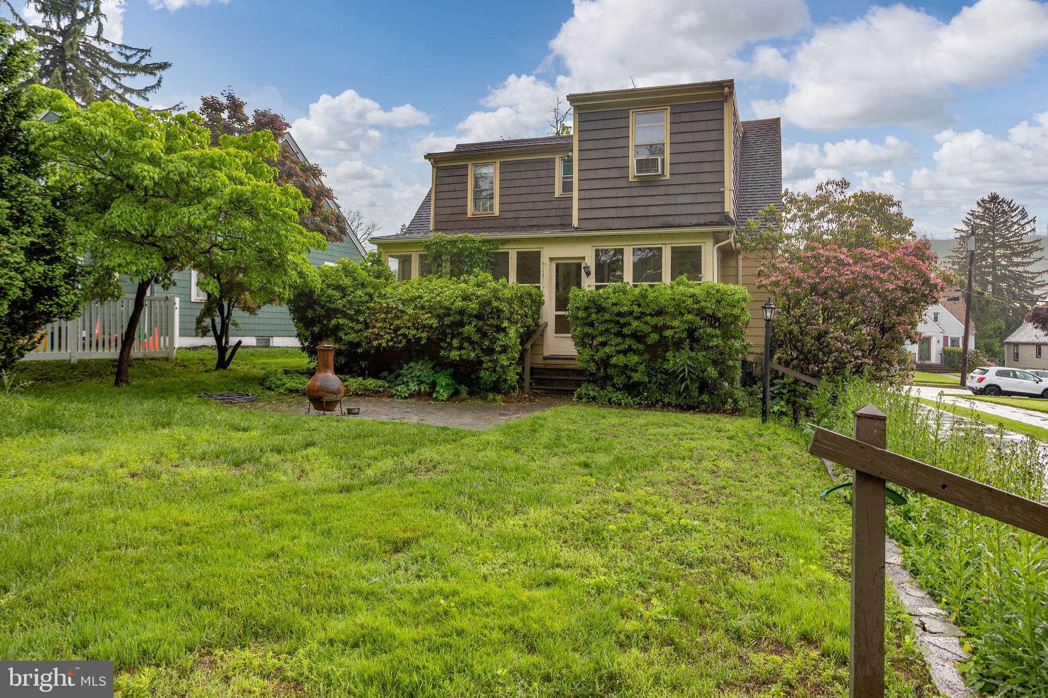 10 Pershing Avenue Ewing, NJ 08618 - Photo 21 of 24 a front view of a house with garden