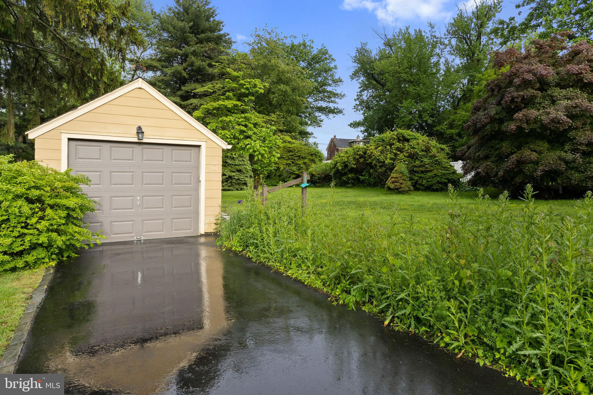 10 Pershing Avenue Ewing, NJ 08618 - Photo 24 of 24 a view of a yard in front of house