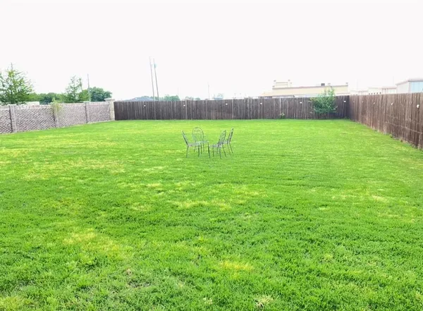 $419,500 | 3207 Camden Creek Drive, Krum, TX 76249