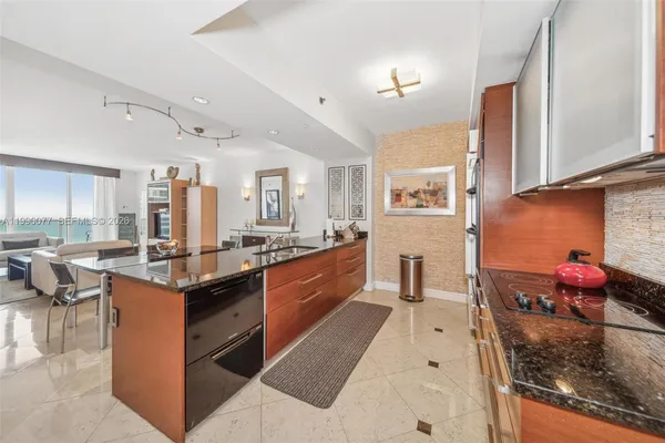 $6,700 | 1830 South Ocean Drive, Unit 3111, Hallandale Beach, FL 33009