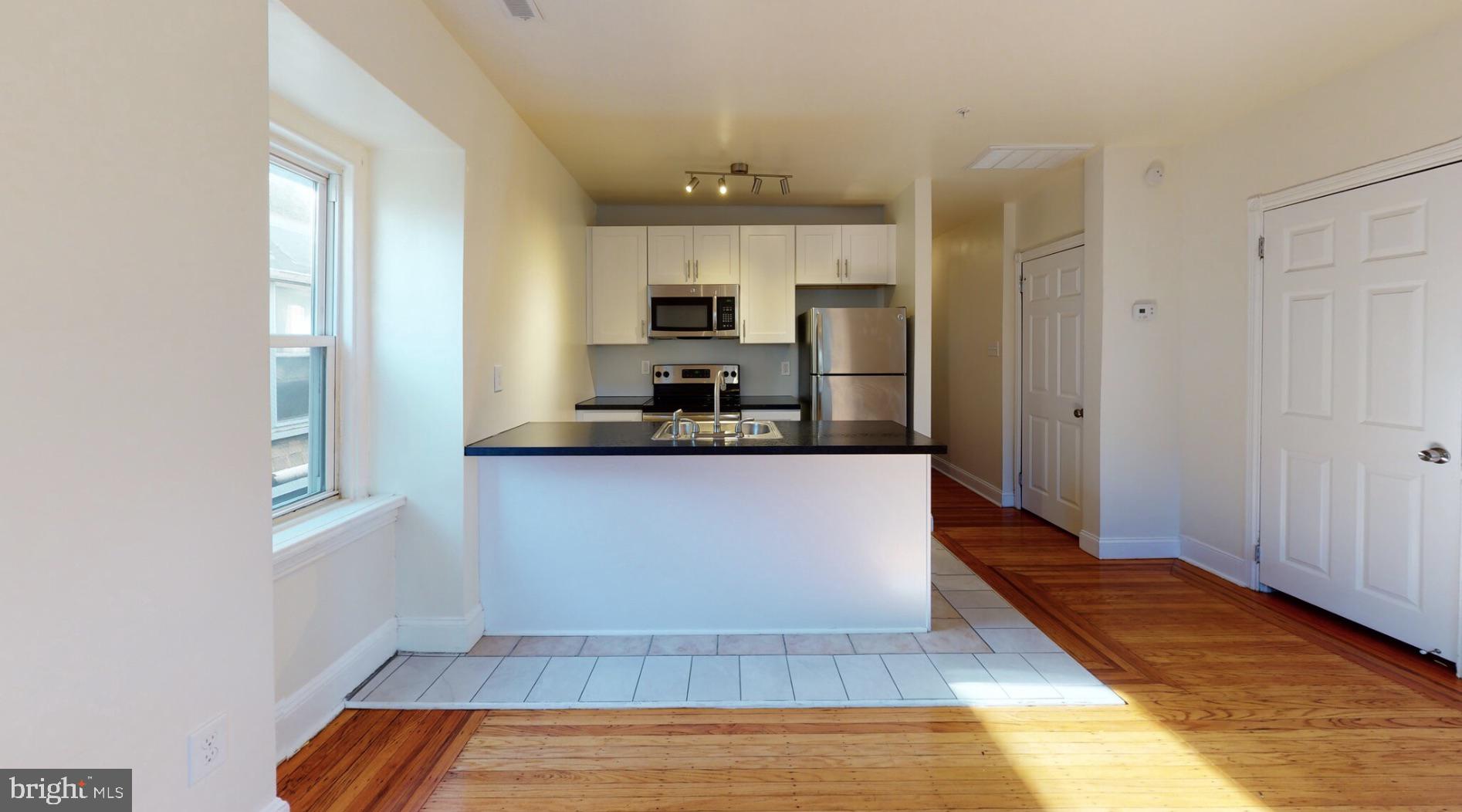 922 South 49th Street Philadelphia, PA 19143 - Photo 13 of 42