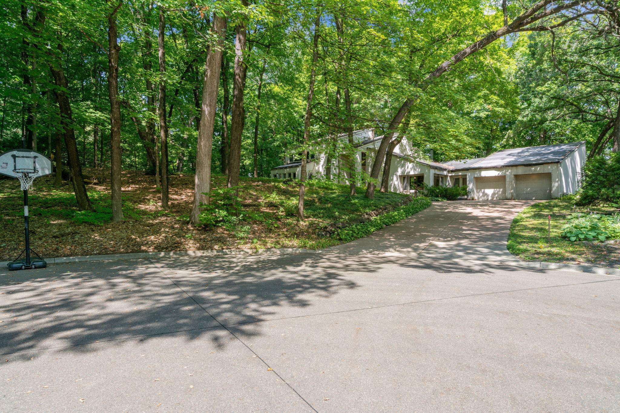 4300 X Ridge Court Minnetonka, MN 55345 - Photo 3 of 12