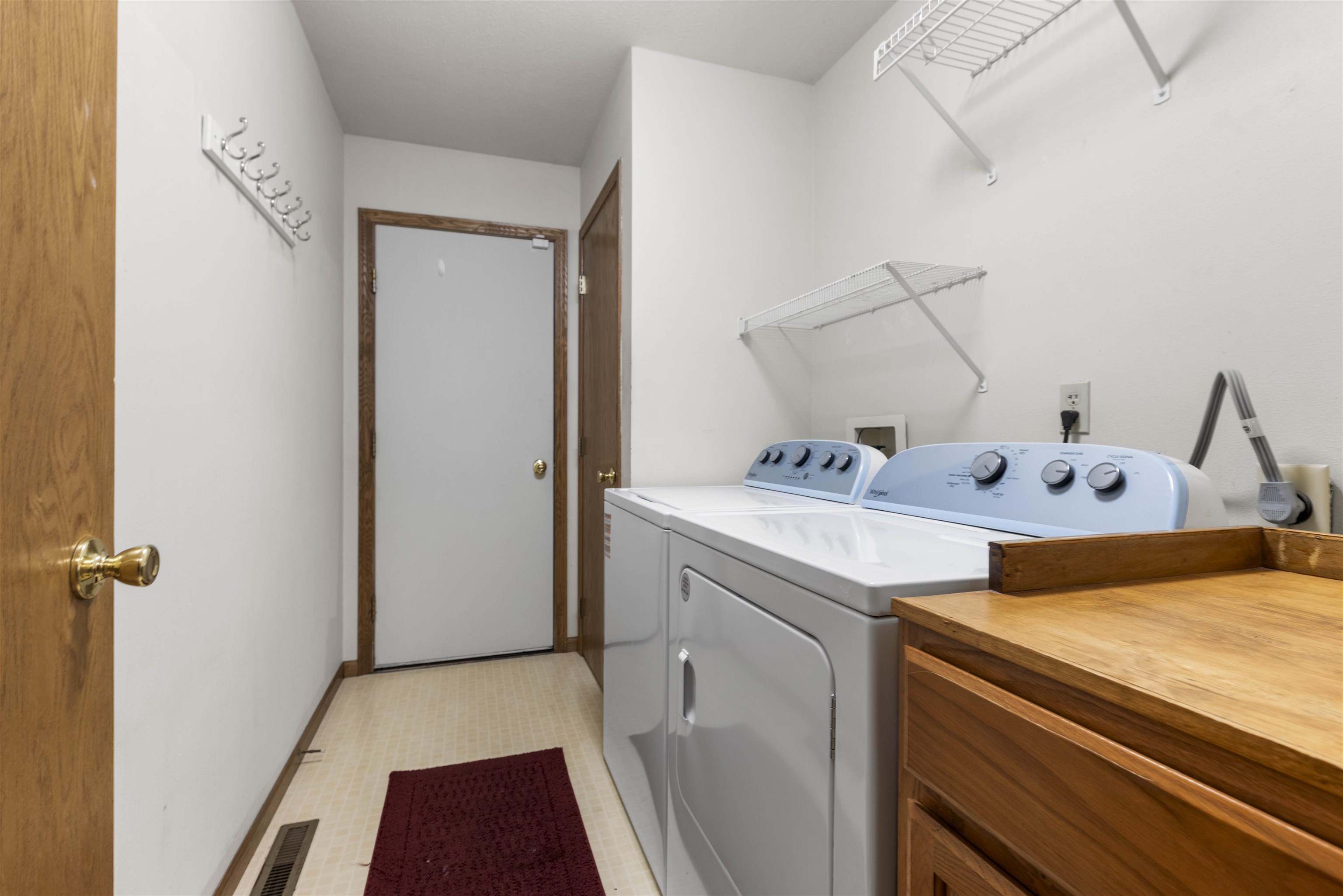 5005 Windsor Road Loves Park, IL 61111 - Photo 11 of 23 Gallery Image 11