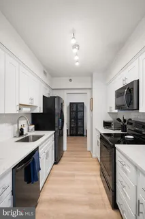 $595,000 | 5800 Nicholson Lane, Unit 1307, Rockville, MD 20852