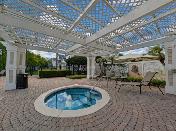 $2,400 | 143 Southern Pecan Circle, Unit 201, Winter Garden, FL 34787