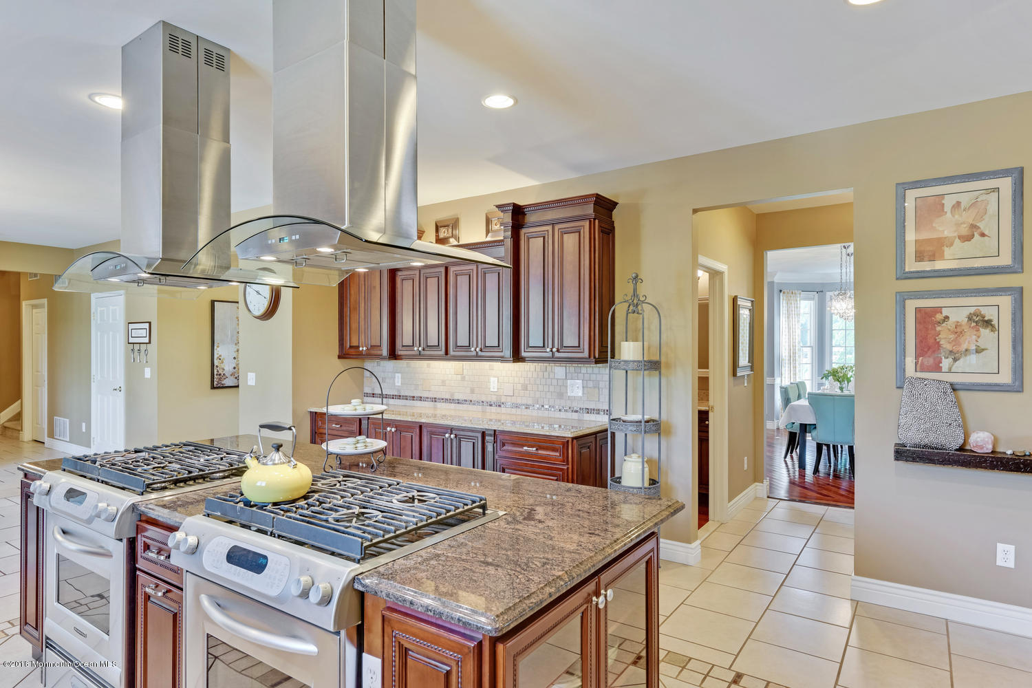 11 Risa Benjamin Way Freehold, NJ 07728 - Photo 25 of 74 11 Risa Benjamin Way Freehold-large-038-