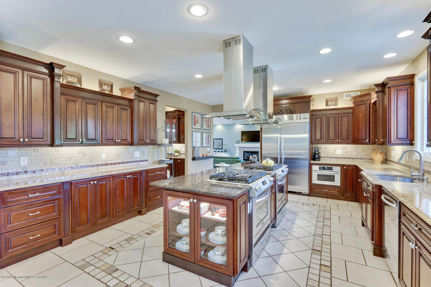 11 Risa Benjamin Way Freehold, NJ 07728 - Photo 27 of 74 11 Risa Benjamin Way Freehold-large-042-