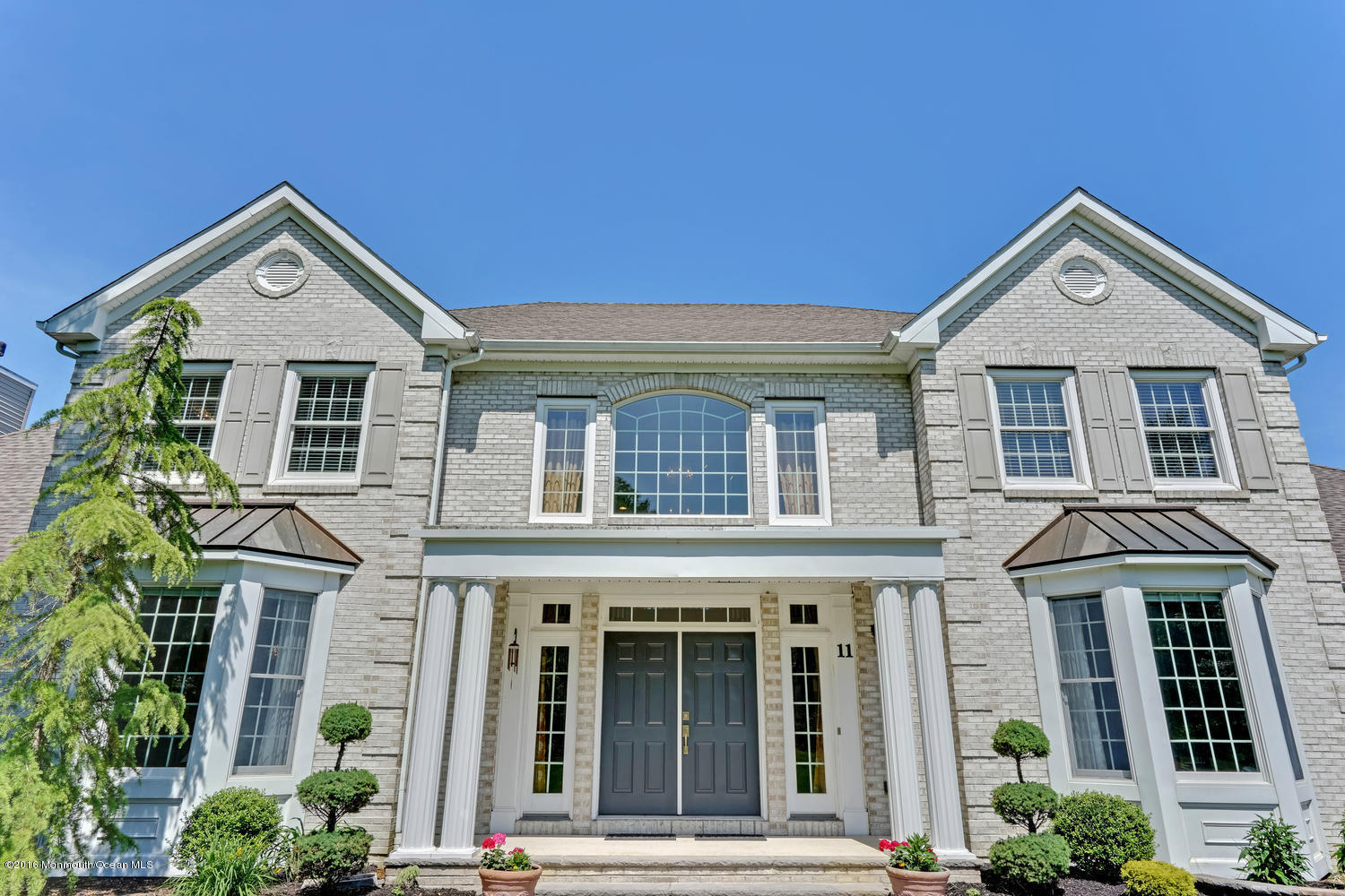 11 Risa Benjamin Way Freehold, NJ 07728 - Photo 5 of 74 11 Risa Benjamin Way Freehold-large-010-